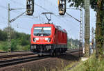 Diese Bombardier BR 187 110 einsam kommend aus Richtung Lüneburg, Höhe Bardowick.