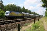 146 517 der metronom Eisenbahngesellschaft mbH als ME 81621 (RB31) von Hamburg-Harburg nach Lüneburg in Radbruch auf der Bahnstrecke Hannover–Hamburg (KBS 110). [6.7.2017 - 14:12 Uhr]