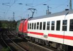 Nachschuss auf den IC 2082 Bertesgarden Hbf - Hamburg-Altona gezogen von der 1016 025-7 EM-2008  Portugal  bei der Ausfahrt aus Lneburg am 18.04.09. Nun kann sie ein letztes mal auf 200 beschleunigen, bevor die Hansestadt erreicht ist.