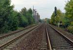 Die alte Einfhrung der KBS 120 Bremen–Hamburg in den Bahnhof Hamburg-Harburg kurz nach ihrer Stilllegung, aufgenommen am 24.10.1993 vom Bahnbergang des Fuwegs zwischen Kanzlershof und