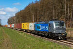6193 813-3 mit einem Containerzug s�dlich von Loxstedt am 29.3.26 nach Bremen.