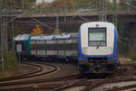 Married-Pair Steuerwagenzug verlasst Elmshorn nach Westerland.