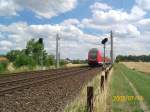 Nachschuss auf den RE 21416 Richtung Lbeck Hbf kurz vor der Einfahrt in den Reinfelder Bf. 13.07.08.