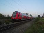 RE 21575 von Lbeck Hbf nach Hamburg Hbf am 31.10.08 kurz vor der Einfahrt in Reinfeld (Holst.).