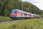 Der Leerpark aus dem WFL Sonderzug (Potsdam - Ostseebad Binz), hier auf der Fahrt von Binz nach Bergen (zur Abstellung).