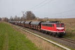 TRG 140 855 rollt am 16.04.2023 mit einem leeren Getreidezug aus Mukran gemächlich Lietzow entgegen.