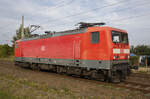 114 040 stand auf ihrer letzten Runde von Rostock nach Bergen vor Fristablauf (30.09.23), am 28.09.2023 im Bahnhof von Langendorf zur Kreuzung.