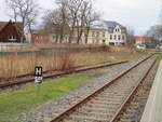 Die Station Barth am Streckenende am 28.Dezember 2019.Jetzt wo DB Regio wieder auf der Strecke nach Velgast fährt,fragt man sich was aus dem Projekt  Wiederaufbau der Darßbahn  wird,ob es überhaupt noch zu einem Wiederaufbau kommen wird.