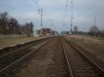 Station Teschenhagen in Richtung Bergen/Rgen mit den beiden Bahnsteigen und dem Bahnhofsgebude am 23.Januar 2009.Halt nur fr RE-Zge.In Teschenhagen gab es ein Ladegleis und der Bahnhof war mit