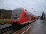 RE 13008 nach Rostock,am 20.November 2013,vor der Abfahrt in Sassnitz.