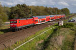 Die 112 107 zog am 16.05.2023 den RE3 3312 von Lutherstadt Wittenberg nach Stralsund, durch Teschenhagen.
