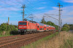 DB Regio 112 120 mit RE 3, 3312 Lutherstadt Wittenberg Hbf - Stralsund Hbf (17.05.2022).