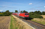 112 190 zog am 20.07.2023 den RE5 3517 aus Stralsund heraus, weiter nach Berlin Südkreuz.
