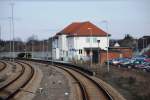 KÜSTRINER VORLAND (Landkreis Märkisch-Oderland), 25.03.2009, Bahnhofsgebäude von Küstrin-Kietz bei der Ausfahrt