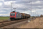 Re 482 013-0  Alpäzähmer.  fährt - modellbahngerecht - mit fünf Kesselwagen in Peißen Richtung ZBA Halle (Saale) vorüber.

🧰 SBB Cargo AG, vermietet an die SBB Cargo International AG
🚩 Bahnstrecke Halle–Cottbus (KBS 219)
🕓 6.3.2021 | 14:46 Uhr