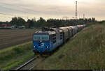 Unverhofft und mit neu aufgenommenen Wagen im Anhang fährt mir 372 007-5 im Zöberitzer Weg in Halle (Saale) Richtung Delitzsch erneut über den Weg. <a href= https://www.bahnbilder.de/bild/Tschechien~E-Loks~BR+7+372/1281501/gemischter-gz-mit-372-007-5-faehrt.html  target= _blank >Knapp zwei Stunden zuvor</a> erreichte sie, von Leipzig kommend, die Zugbildungsanlage (ZBA) Halle (Saale).

🧰 ČD Cargo, a.s.
🚩 Bahnstrecke Halle–Cottbus (KBS 219)
🕓 13.9.2021 | 18:16 Uhr