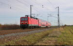 Ein nicht mehr wiederholbares Bild:
143 168-3 nimmt Kurs auf den Hp Peißen. Zum vergangenen Fahrplanwechsel wurde auch diese S-Bahn-Linie auf Bombardier Talent 2 umgestellt. Nur noch die S47 zwischen Halle(Saale)Hbf und Halle-Trotha und manchmal der  Saale-Express  nach Jena-Göschwitz sind das letzte Gnadenbrot der 143er.

🧰 S-Bahn Mitteldeutschland (DB Regio Südost)
🚝 S 37908 (S9) Eilenburg–Halle(Saale)Hbf
🕓 3.11.2022 | 10:19 Uhr