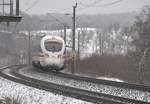 Ein  geshifteter   ICT auf dem Wege nach Dresden, trübes Winterniesselregenwetter an der Oberauer Kurve.Der Fluchtpunkt befindet sich am Masten linkes, Km.