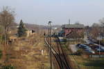 Blick am 05.04.2016 vom Stadttunnel (Bönischplatz) auf den Bahnhof Kamenz, welcher Endpunkt der ca.