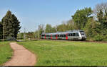 1442 170 (Bombardier Talent 2) verlangsamt für den Halt in Brehna.