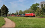 Bundeswehr auf Schienen: 185 059-3 wurde mit Transportern und Panzern in Brehna Richtung Bitterfeld gesehen.
