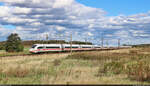 812 043-8 (Tz 9043) ist unter spannender Wolkenformation bei Hohenthurm unterwegs.