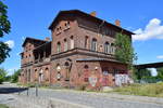 Das ehemalige Empfangsgebäude in Gommern war einst ein schöner Prachtbau mit allem was damals dazugehörte.