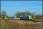 Als Überführungsfahrt passiert der im nah.SH-Farbkleid lackierte 445 012 der DB Regio Schleswig-Holstein das Dorf Jütrichau bei Zerbst.