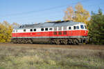 232 658 in der Wuhlheide als Leerzug in Richtung Süden, an einem herbstlichen Nachmittag.