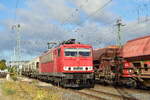 155 013-6 fährt mit einem Getreidezug durch Saarmund in Richtung Genshagener Heide.

Saarmund 28.09.2024