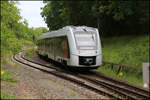 VT 648914 verl��t hier als RE 32 nach Blankenburg am 20.6.2026 um 11.24 Uhr den Bahnhof Langenstein.