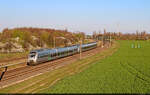 1442 120 und 1442 706 (Bombardier Talent 2) kurz vor dem Halt Schkeuditz West.