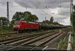 Kesselzug mit 152 082-4 (Siemens ES64F) unterwegs am Bahnübergang Friedhofstraße in Magdeburg Richtung Magdeburg-Buckau.