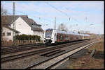 Der Rhein Ruhr Express Triebwagen 462071 ist hier als RE 6 am 19.3.2021 um 11.49 Uhr in Hiddenhausen Schweicheln unterwegs zum Zielbahnhof Flughafen Köln Bonn!