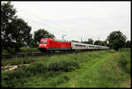 IC 245 ist hier bei Westerhausen am 21.7.2021 um 8.30 Uhr mit Zuglok 101087-5 auf dem Weg nach Berlin.