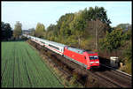 101053 ist hier am 3.11.2018 um 10.24 Uhr bei Osnabrück - Hellern mit einem Intercity auf der Rollbahn in Richtung Osnabrück HBF unterwegs.