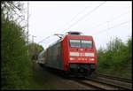 101122 mit China Werbung ist hier am 17.4.2007 um 15.45 Uhr am Ortsrand von Hasbergen mit einem IC nach Münster unterwegs.