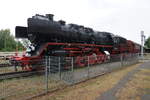 DR Einheits-Güterzuglokomotive 50 3562-1 (Ex 50 1782)abgestellt als Technik-Denkmal am Bahnhof Kirchweyhe.