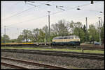 Am 29.04.2022 stand die private 218488-9 mittags vor einem Bauzug in Richtung Münster im Bahnhof Hasbergen.