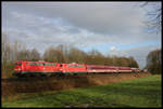 Die Leerzug Garnitur des Schneeexpress mit 110116 und 110210 kommt hier bei Natrup Hagen aus Hamburg zurück und ist am 23.1.2005 auf dem Weg zum Standort in Münster in Westfalen.