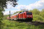 DB 146111 ist hier am 21.04.2024 um 14.10 Uhr mit der RE 2 auf der Rollbahn in der Bauernschaft Lengerich Schollbruch nach Osnabrück unterwegs.