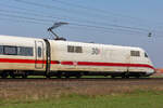 ICE 1, 401 086-4 mit dem 30 Jahre ICE Sticker bei Diepholz/Drebber n�rdlich von Diepholz. 22.3.26
