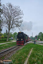 99 7232 verließ am 03.05.2025 mit Zug 8903 den Bahnhof Elend in Richtung Eisfelder Talmühle.