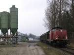 V100 “Emsland” der Emslndische Eisenbahn GmbH (ehemalige 211 308-2) whrend rangierarbieten in Ramsloh am 19-3-2010.