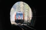 185 640 fhrt von Rbeland kommend in den Nebelholztunnel ein; 03.04.2009