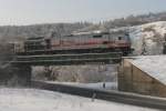 MKB-Tiger V20 am 24.02.2006 als Zuglok auf der Br�cke �ber die B 27 am Blauen See, zwischen R�beland und H�ttenrode.