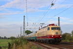 103 245 bespannte am morgen des 20.9.2025 einen Sonderzug von Nostalgiezugreisen aus dem Ruhrgebiet an die Nordseeküste nach Norddeich-Mole.