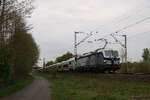 Aktuell sorgt der ICE1055 immer für ein wenig Abwechselung auf der Strecke durch Sythen nach Münster. Am 18.4.26 bespannte eine CD Vectron 384 008 den Talgo ICE-L auf seiner Fahrt zurück nach Berlin Ostbahnhof.  
