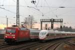 Auch so etwas ist in Paderborn mal mglich wen der ICE 1224 Mnchen-Kln mal Versptung hat und somit mit IC2151 (101 135) im Paderborner Gbf eine unbliche Begegnung hatte am 01/12/12.