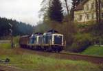 212 022 mit 212 301 am 09.05.1986 bei der Einfahrt in Brügge (Westf.)